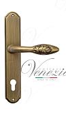 Дверная ручка Venezia на планке PL02 мод. Casanova (мат. бронза) под цилиндр